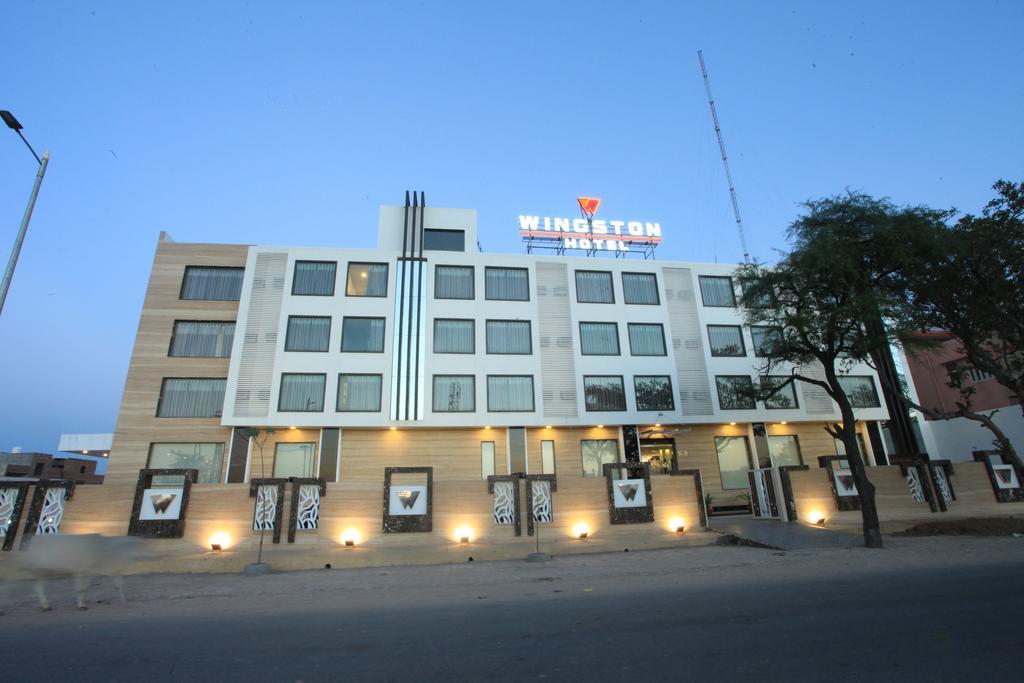 Wingston A Treehouse Hotel Goverdhan Radha Kund Luaran gambar