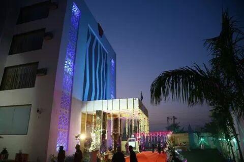 Wingston A Treehouse Hotel Goverdhan Radha Kund Luaran gambar