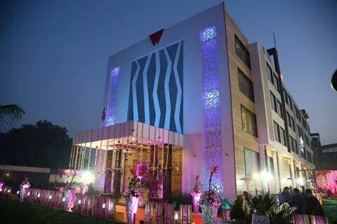 Wingston A Treehouse Hotel Goverdhan Radha Kund Luaran gambar